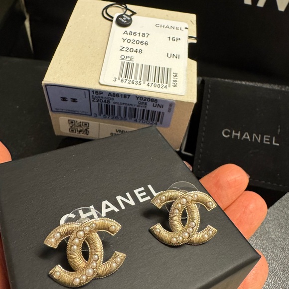 Chanel Gold CC Pear Studs - Picture 6 of 10